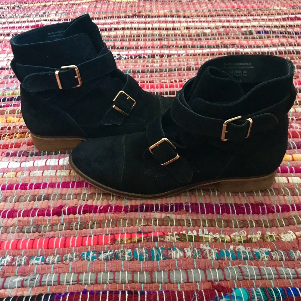 Aldo Black Suede Wrap Booties